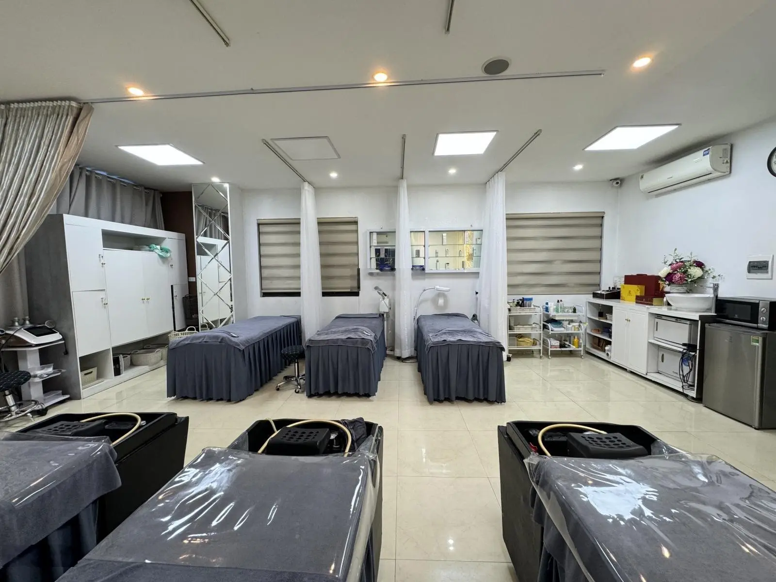 Quá hiếm, nhỉnh 26 tỷ nhà mặt phố Xã Đàn, 45m2 6 tầng, vỉa hè, kinh doanh, spa, văn phòng.