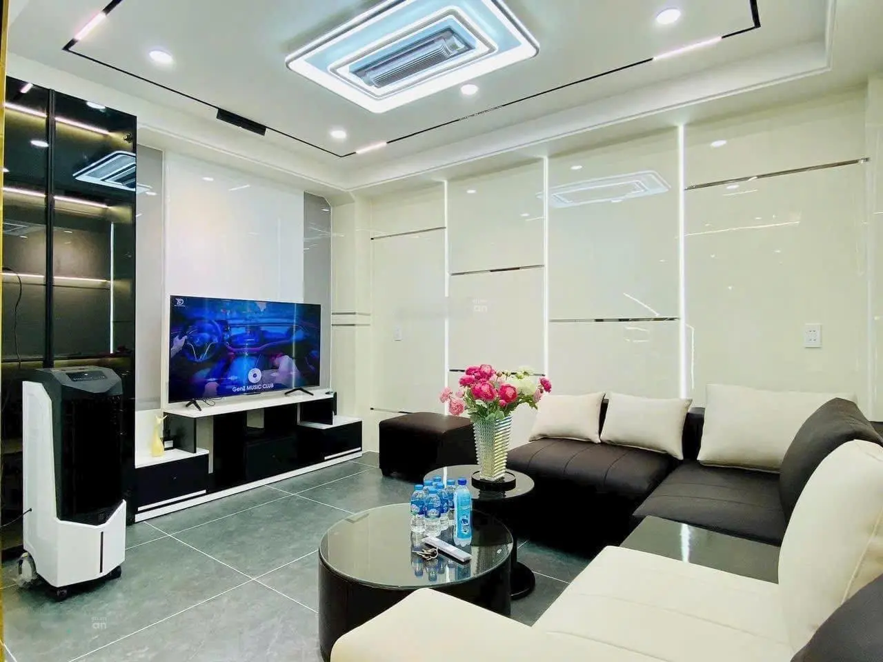 Bán nhà hẻm ô tô Cao Thắng Phú Nhuận. Giá 4tỷ, DT 42,4m2. Nhà chính chủ kỷ gửi