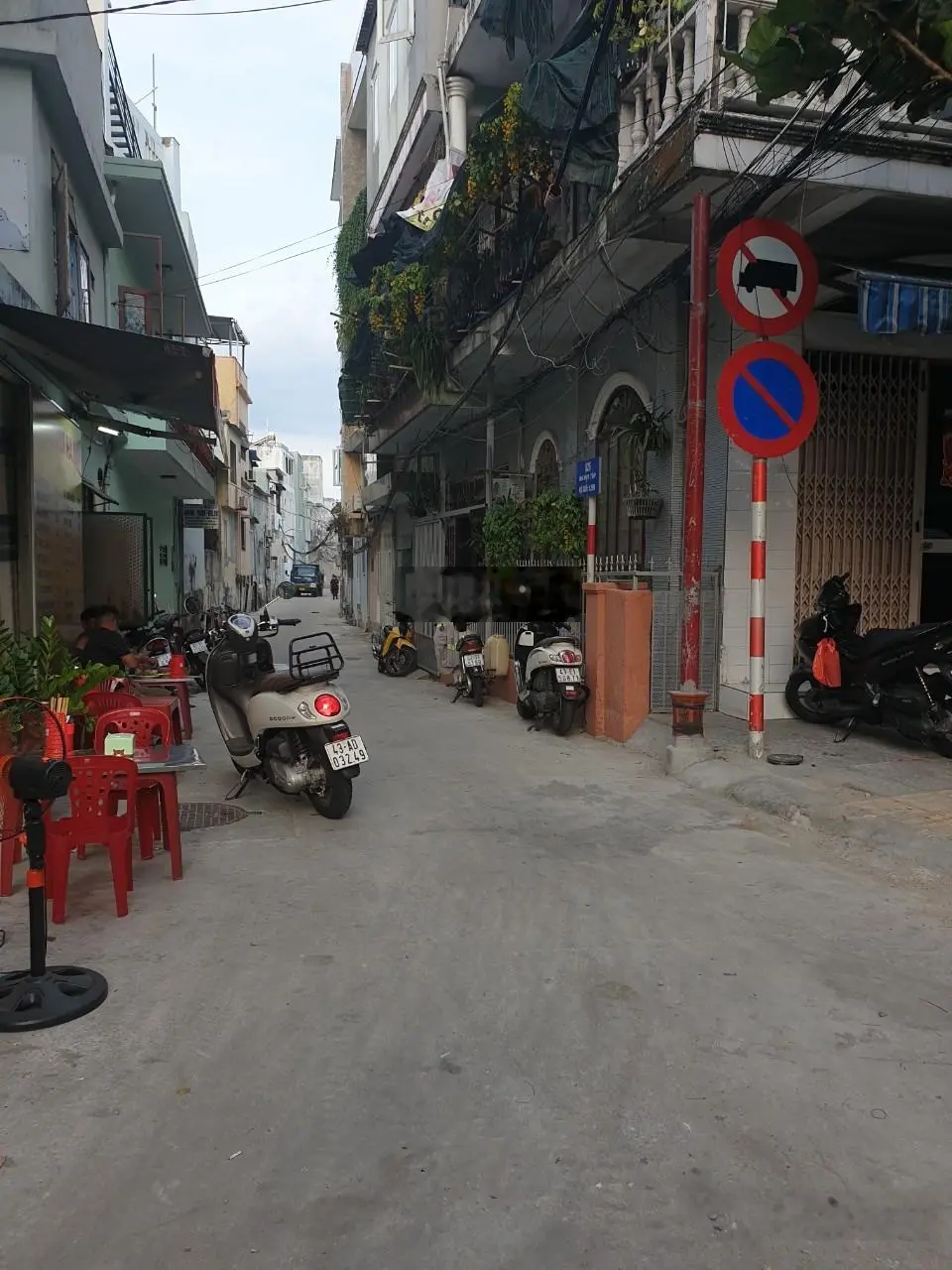 Chào bán gấp căn nhà 2 tầng đẹp giá rẽ, hém 5.5m ra Hà Huy Tập 100m.