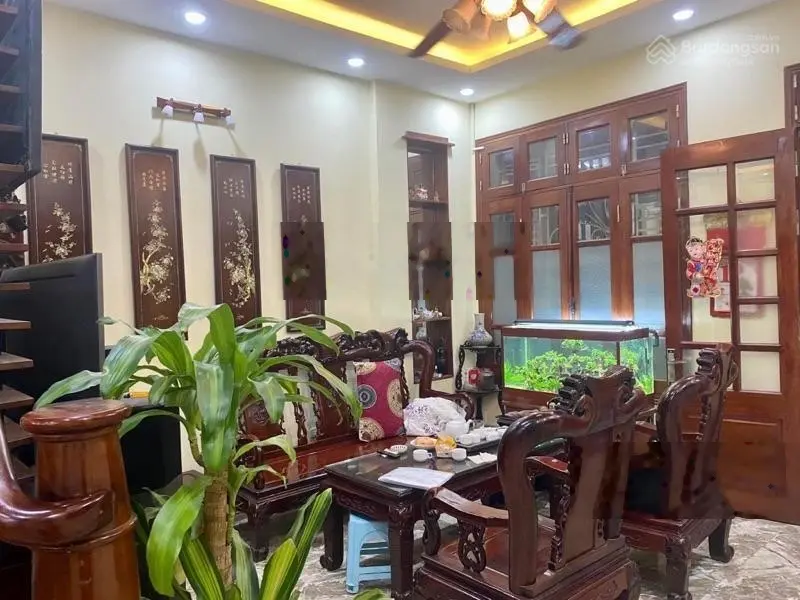 Bán nhà ngõ 68 Triều Khúc Thanh Xuân ô tô,gần phố,gần chợ,42m2,4 tầng. Giá 7 tỷ.0982898705