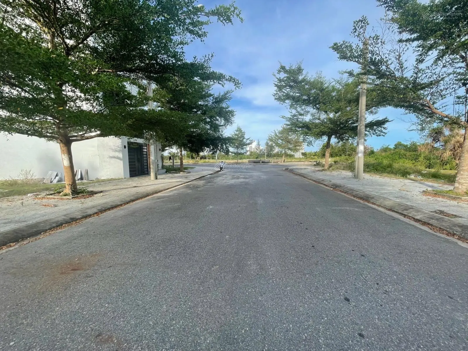 Bán lô đất khu đô thị điện ngọc sát vách đà nẵng giá chỉ bằng lô đất kiệt