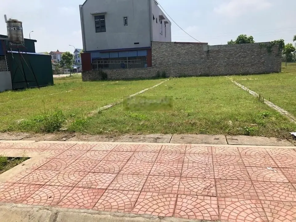 Bán Nhanh lô đất 100 hướng Nam, Mặt tiền 5m giá 700 Triệu, Đường 15m