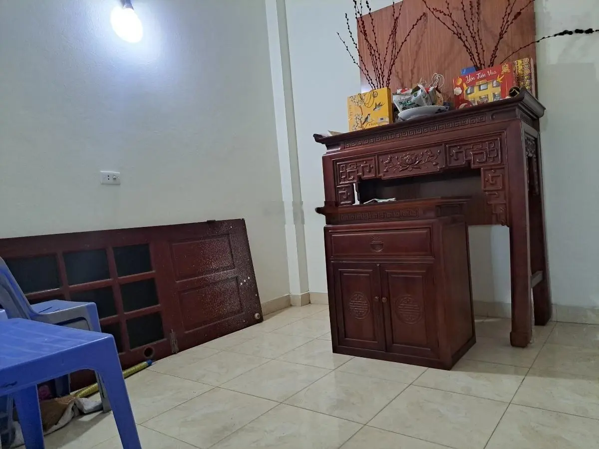 Bán nhà trung kính nhà mặt ngõ ô tô tránh gần phố dt 36m x 5 tầng giá nhỉnh 14 tỷ