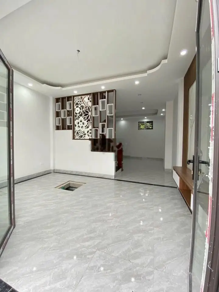 45M2 XÂY 4 TẦNG-THOÁNG TRUỚC SAU-500m ra Đại Lộ Thăng Long,Khu đô thị