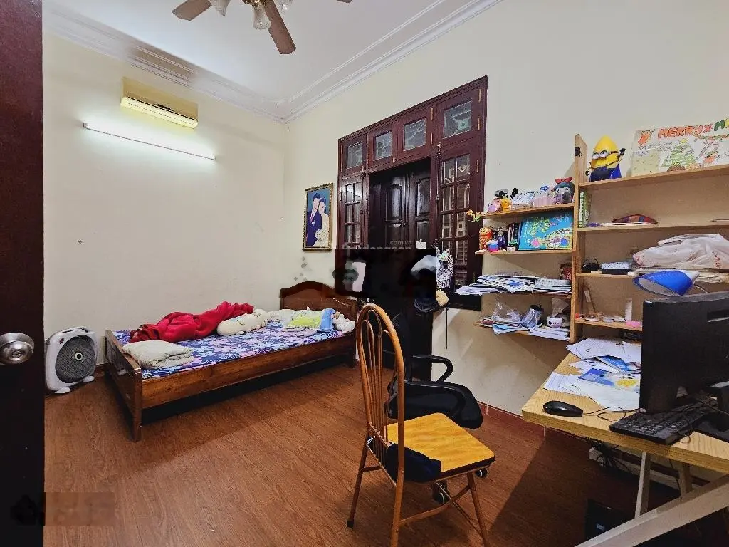 Bán biệt thự - lạc long quân - tây hồ - gara ô tô vào nhà - 15m ra phố - sát hồ tây - ngõ thông