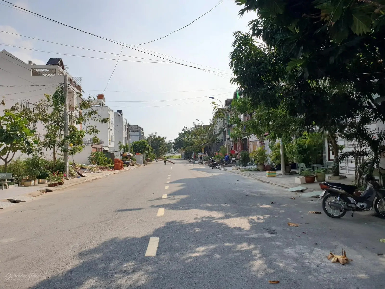 Bán mặt tiền trục chính KDC Phú Nhuận cách Đỗ Xuân Hợp và the Global city 300m