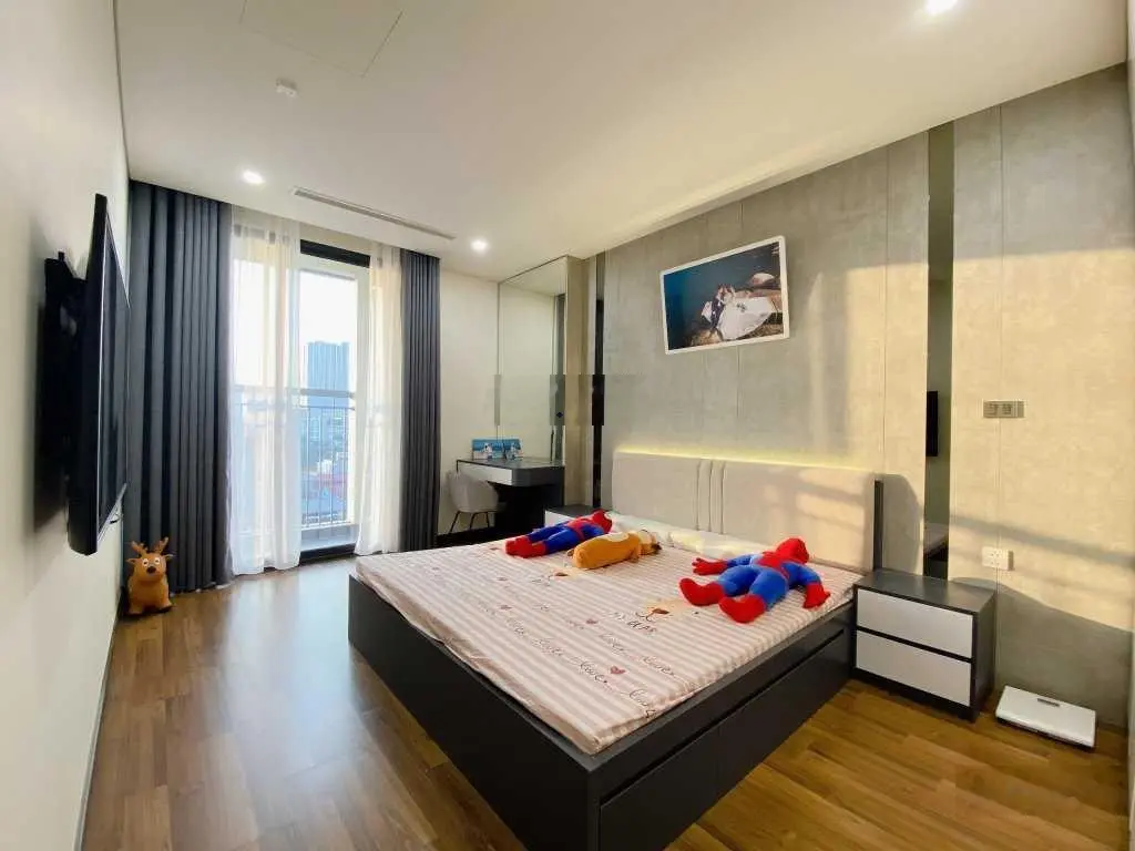 Chính chủ cần bán gấp căn 2 ngủ Cc Bea Sky, Hoàng Mai, DT 62m, Giá 3,9 tỷ, Sẵn sổ Full nội thất