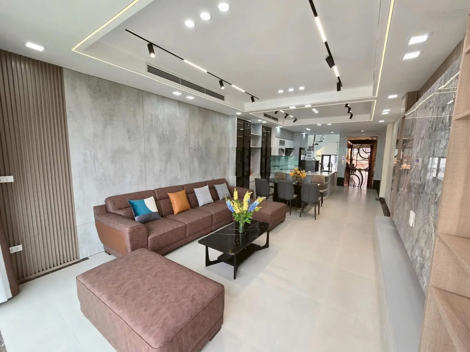 Giảm sâu 52m2, 5 tầng, thang máy, giá 9,5 tỷ, Lê Trọng Tấn, La Khê Hà Đông, ô tô, kinh doanh