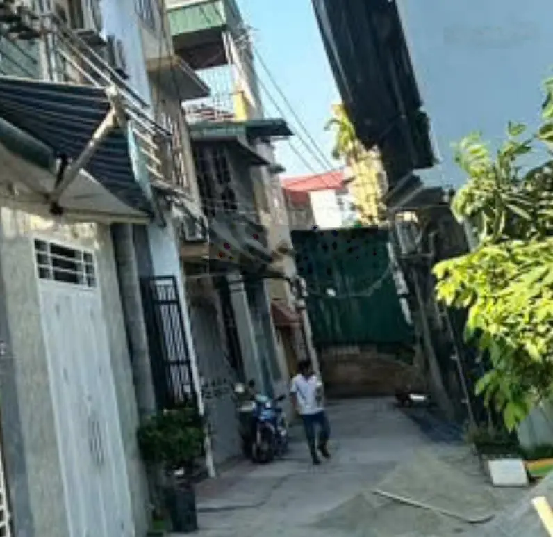 Bán nhà tổ 4 Phú Lương 30mx5t ô tô đỗ gần đường trước nhà rộng, thoáng mát giá chỉ 4,99 tỷ