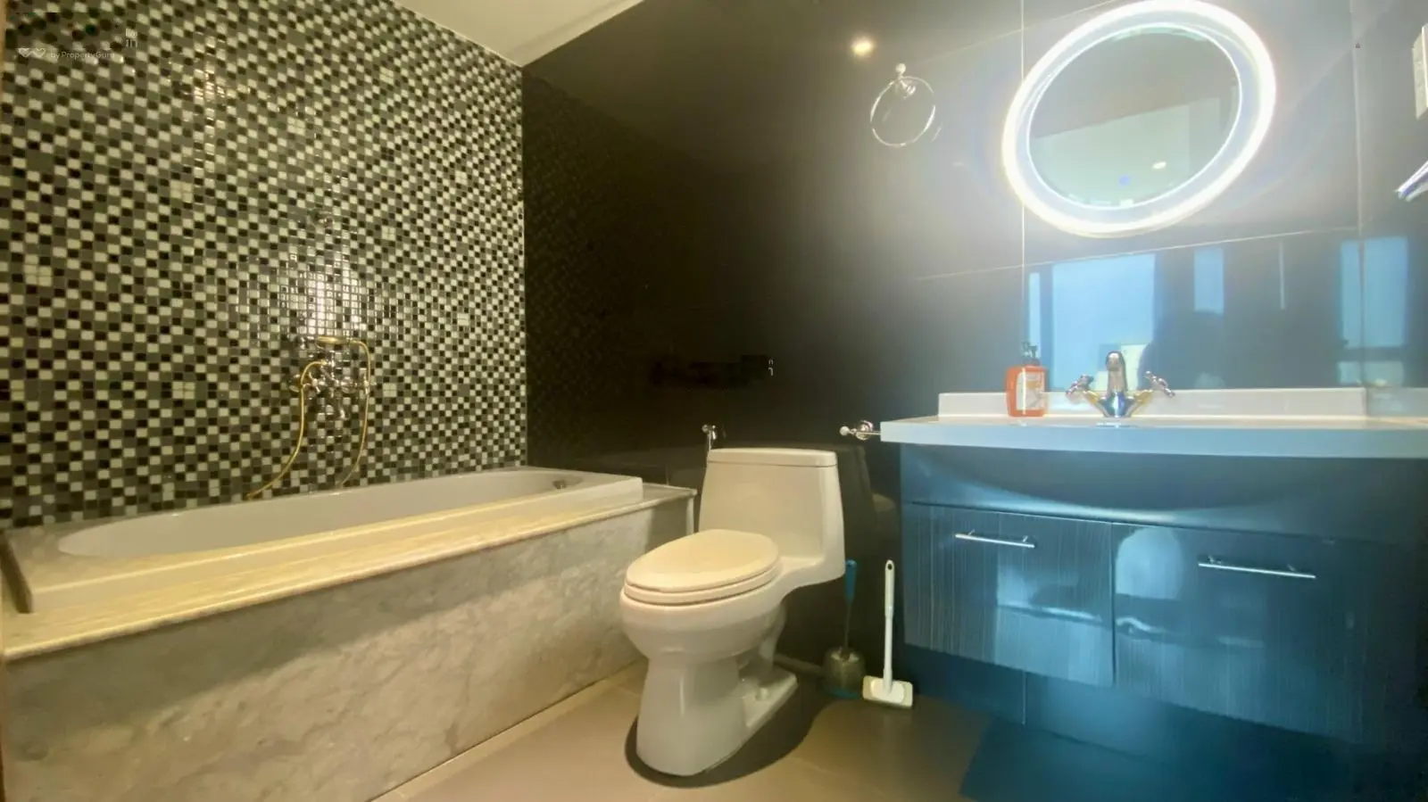 Bán nhanh căn hộ giá rẻ 2PN/2WC 87m2 Leman Luxury Q3, nhà mới nội thất đầy đủ. LH 0934 004 ***