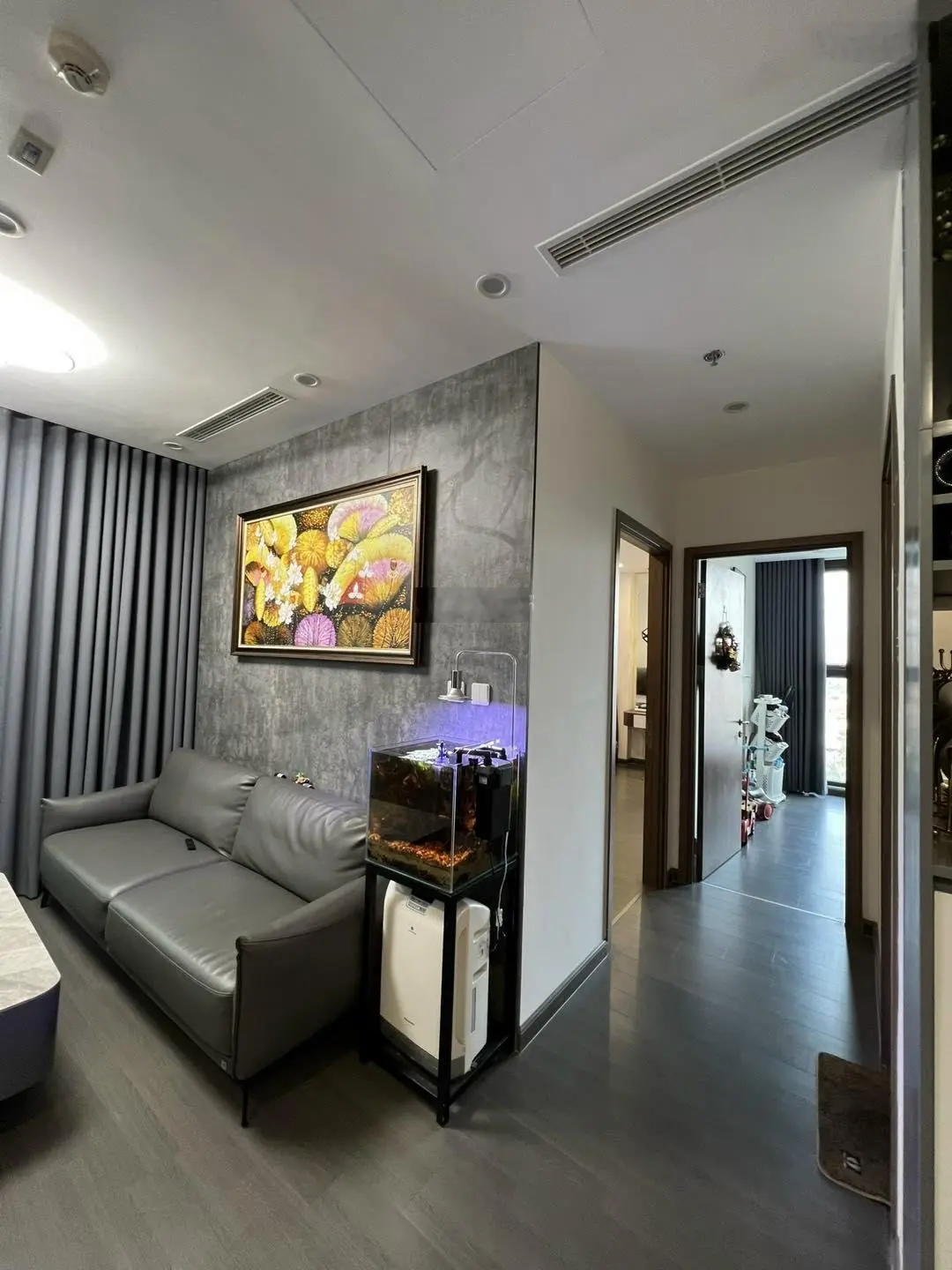 Tin thật 100% Bán căn hộ Tonkin 1 60m2 căn góc 2N 2WC full đồ NT cao cấp. Giá 4 tỷ. LH 0392 969 ***