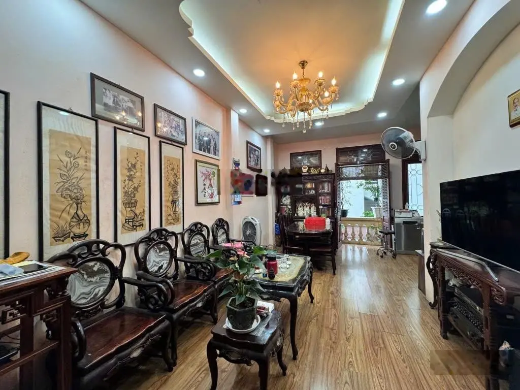 Bán nhà Lý Nam Đế vị trí vàng ô tô tránh giao thông thuận tiện khu dân trí cao giá chỉ 15 tỷ