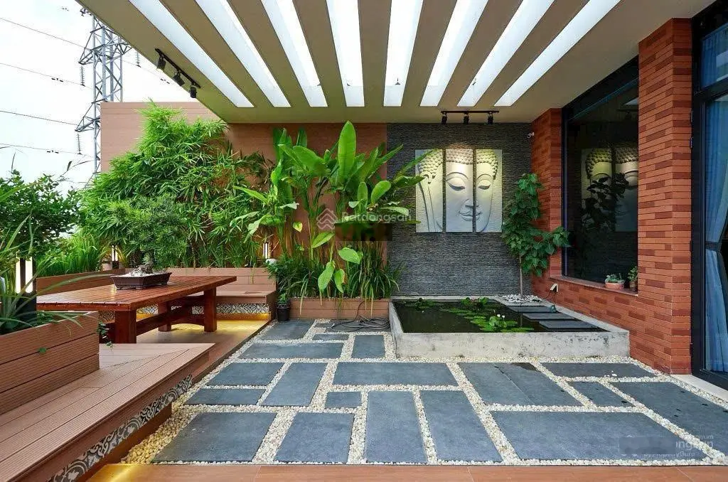 Bán gấp villa đẳng cấp Nhà Bè 345m2 Nguyễn Hữu Thọ, hầm để xe - dòng tiền 1.2 tỷ/ năm, nhỉnh 40 tỷ
