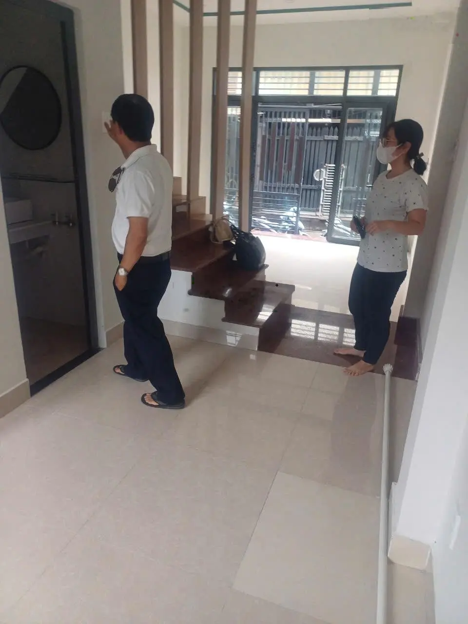 Nhà Bè 3 tầng mới - khu dân cư yên tĩnh - cách mặt tiền 10 mét