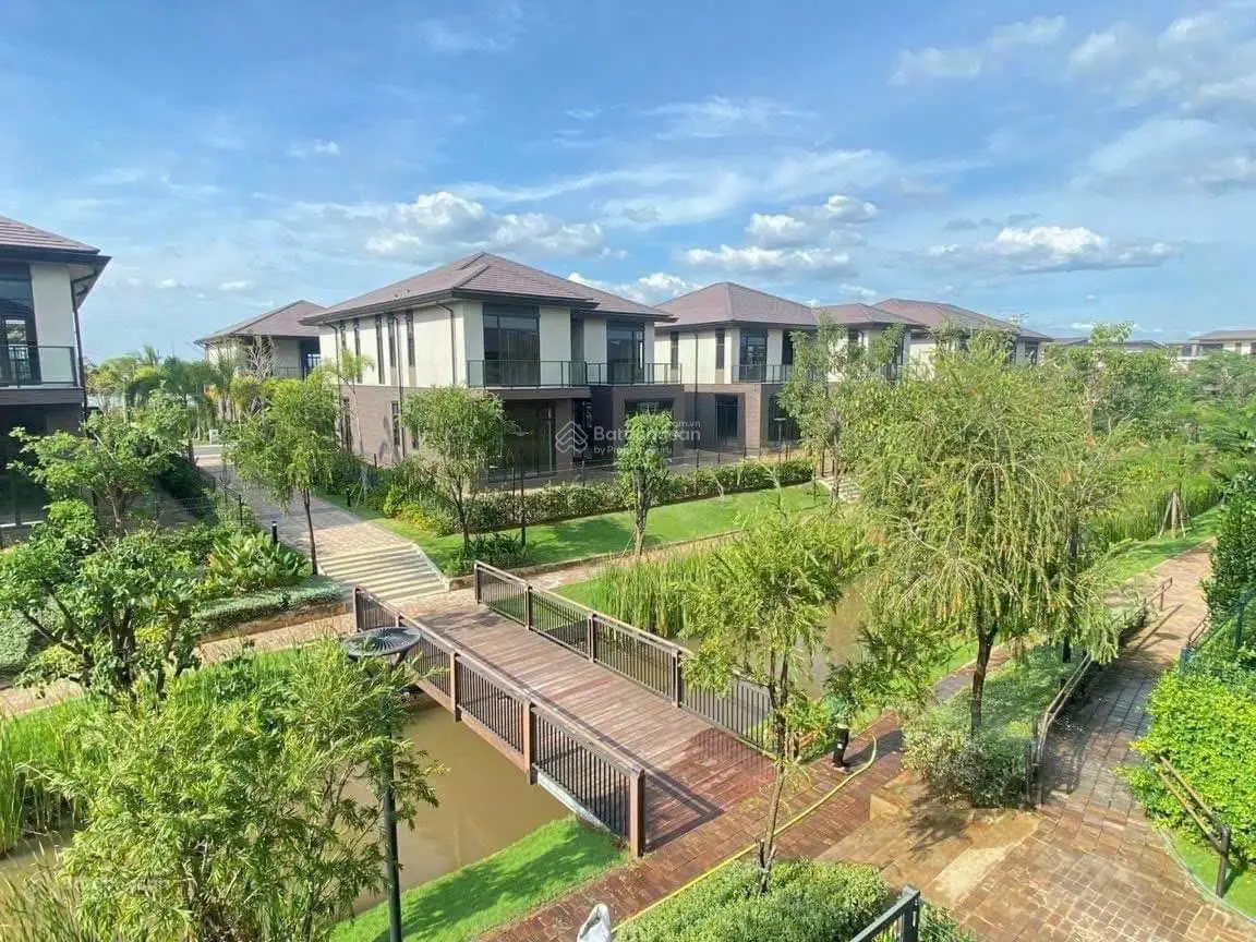 Hàng hiếm biệt thự kênh đào tại khu đô thị Waterpoint, 41,7 triệu/m2, DT: 468 m2
