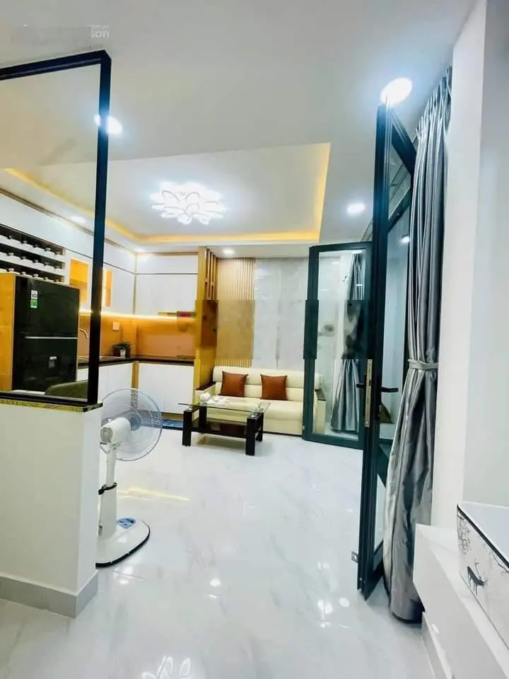 Bán căn Thích Quảng Đức, Phường 4, Quận Phú Nhuận 52m2 giá 3ty280 sổ sẵn