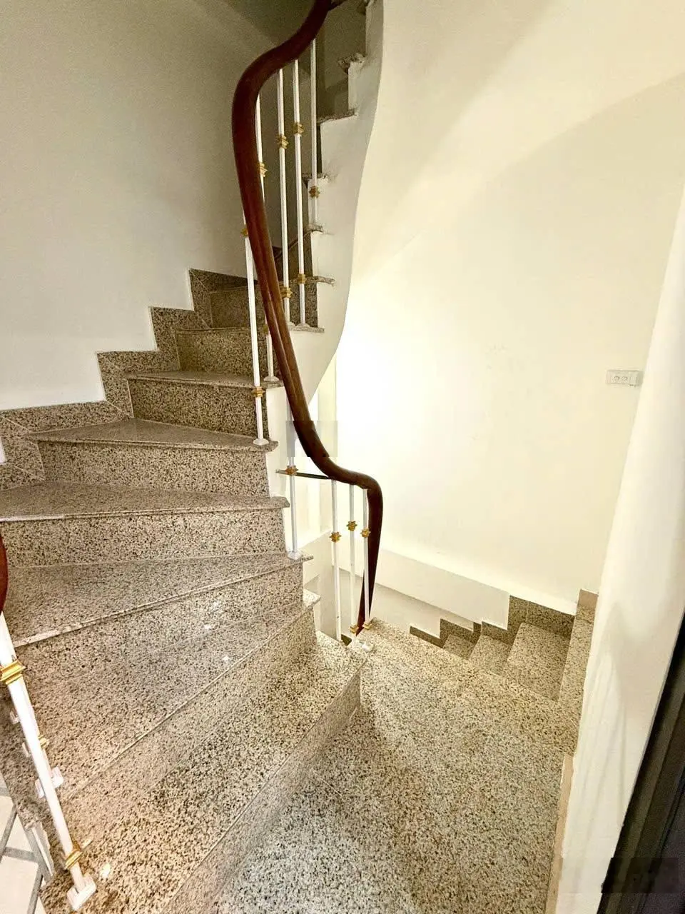 Nhà đẹp đón tết siêu hiếm thanh xuân(nh) 5 tầng mt3.3m 15m ra ô tô vị trí vàng ở sướng chỉ 4.88 tỷ