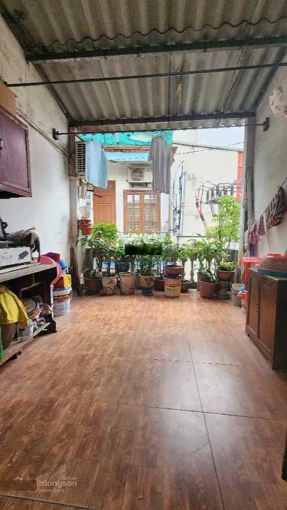 Bán nhà phố Vũ Hữu, Thanh Xuân, 15m ra phố, gõ ba gác qua, DT 27m2, 3 tầng; giá 4,5 tỷ
