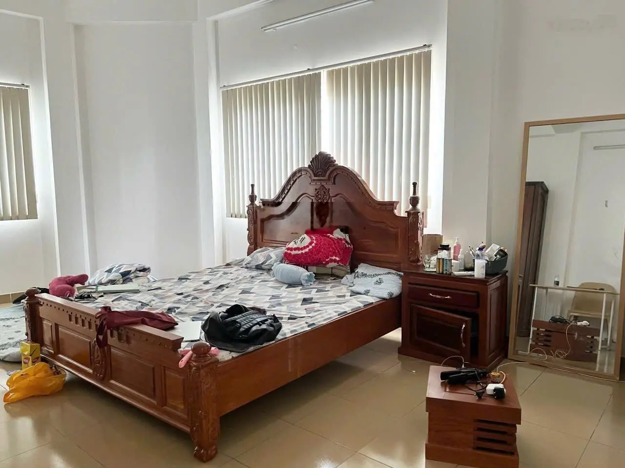 Bán nhà Lê Thị Bạch Cát 4.7* 12,5 trệt lửng 3 lầu sân thượng nhà đẹp hẻm xe hơi giá 8 tỷ bớt lộc