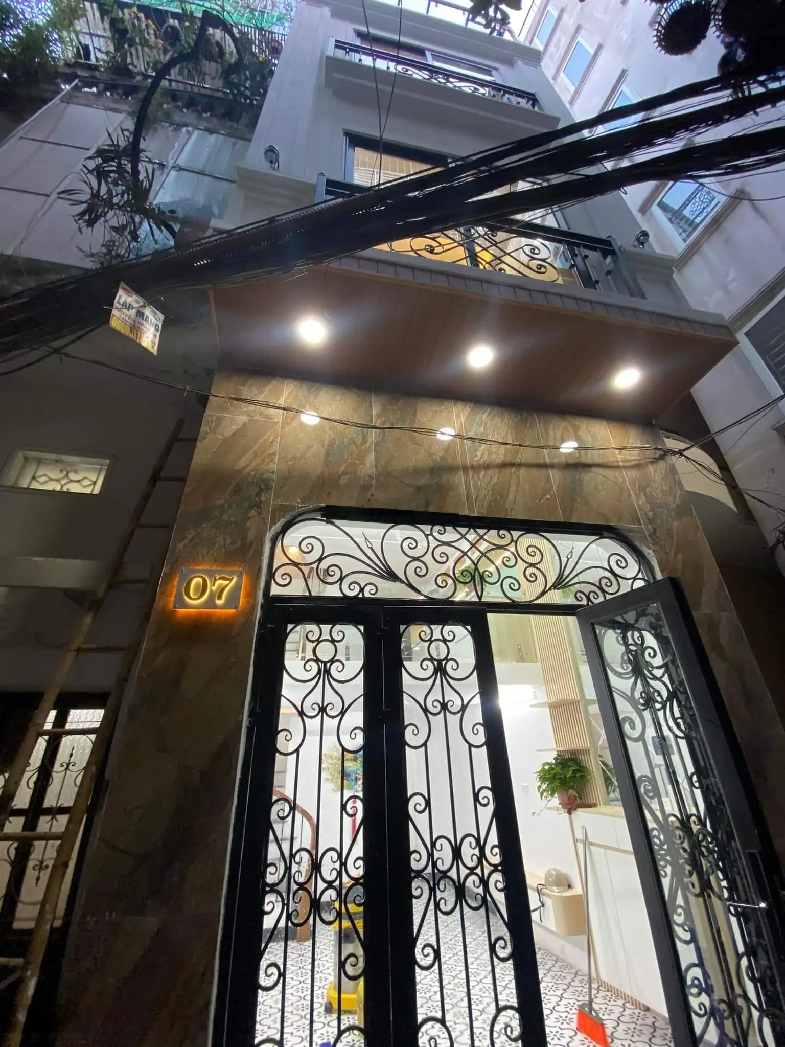 Hàng độc tại phố Tôn Đức Thắng, bán nhà 5,6 tỷ vnđ, 20m2 đầy đủ nội thất