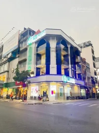 Siêu Vip (DT 10x10m) căn Góc 2 mặt tiền Cư Xá Đô Thành, p4, Quận 3. 5 lầu nhà mới. giá chỉ 22.9 tỷ
