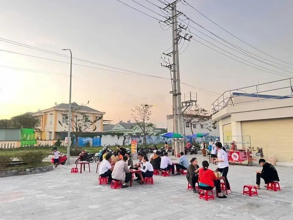 Đất mặt tiền chợ Hàng Rượu. P.Trương Quang Trọng. (90m2) giá 1 tỷ x. Vị trí kinh doanh ngay chợ!!!