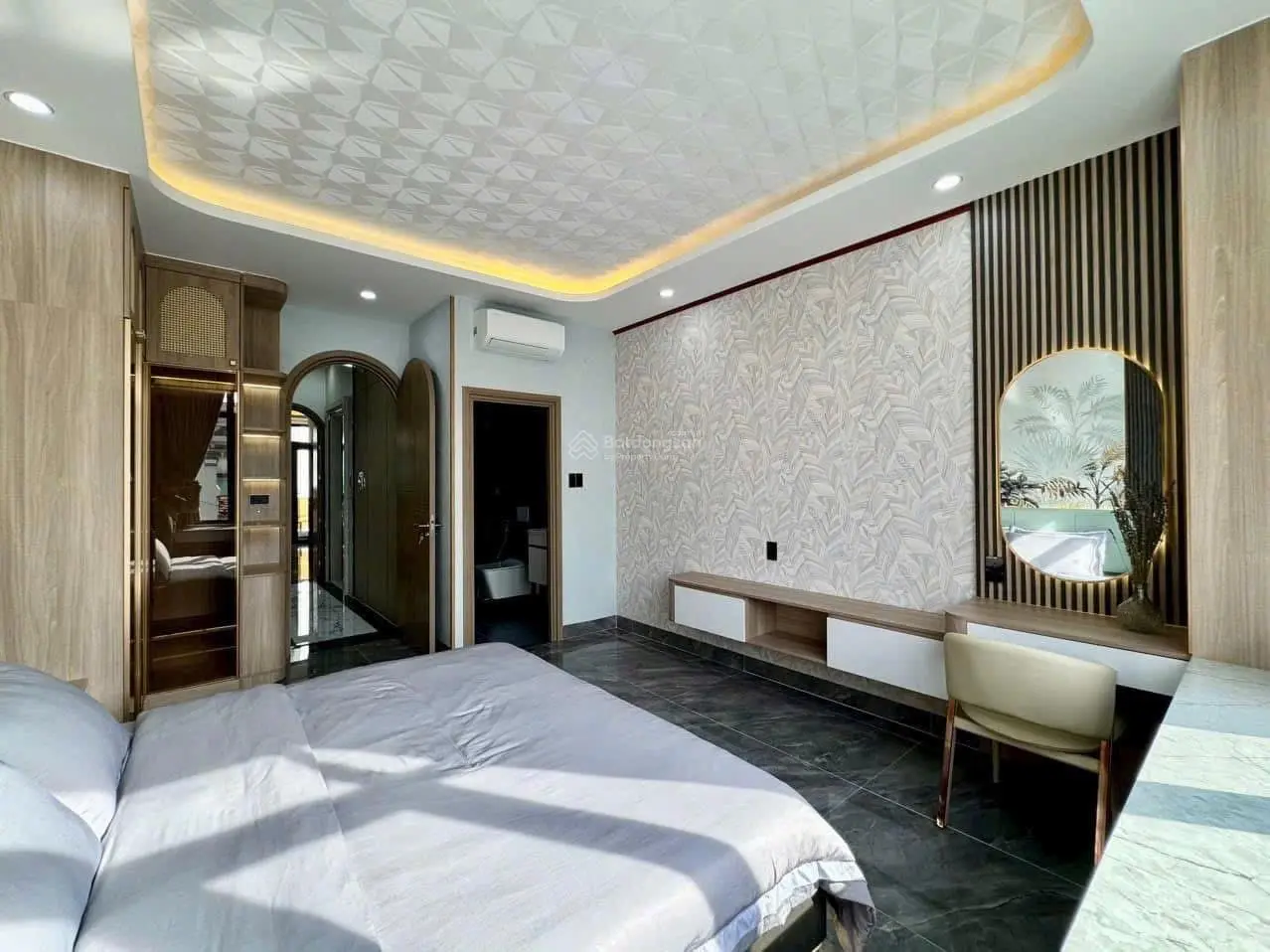 Bán gấp nhà siêu phẩm đường Hậu Giang, Q.6 - Giá 3 TỶ 780/ 72m2. Sổ hồng riêng - ôtô đậu trong nhà