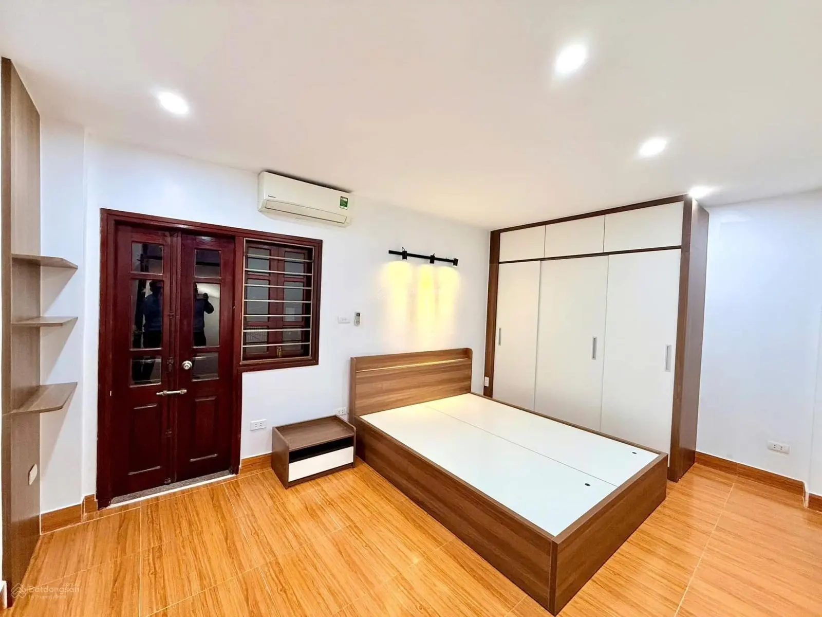 Bán nhà Kim Hoa, cực đẹp, cách ô tô 40m, ngõ nông, phù hợp gia đình trẻ. 30m 6 tầng nhỉnh 6 tỷ