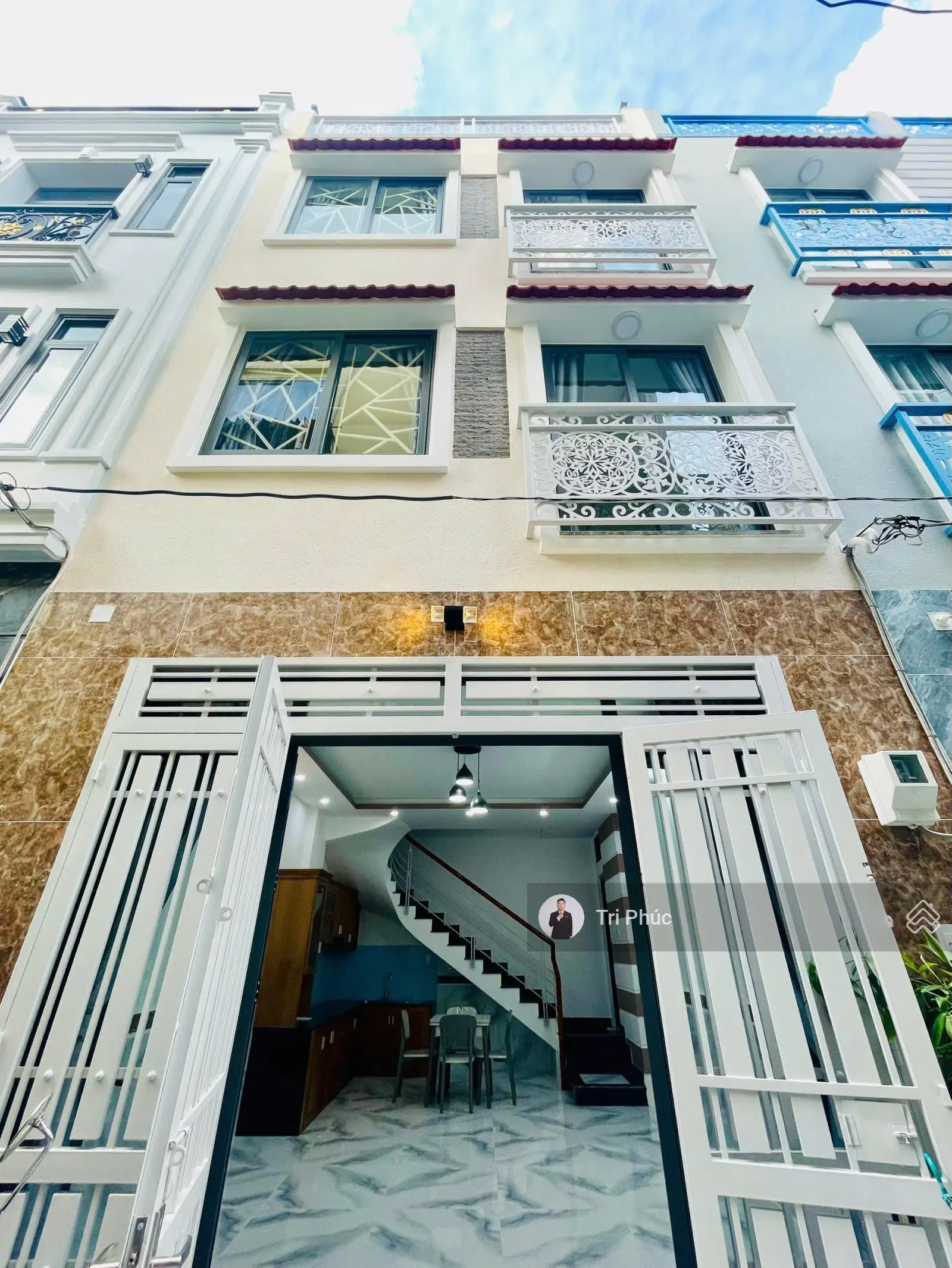 Nhỉnh 7 tỷ, nhà đẹp 4 tầng 3PN 40m2 hẻm 4m ngay khu Phan Xích Long, Phú Nhuận
