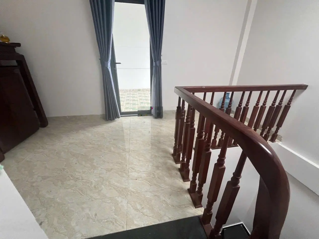 Cực hiếm nhà phố Bùi Xương Trạch. ngõ nông, thông thoáng, 46m2 5 tầng 3 ngủ, nhỉnh 7 tỷ về ở ngay.
