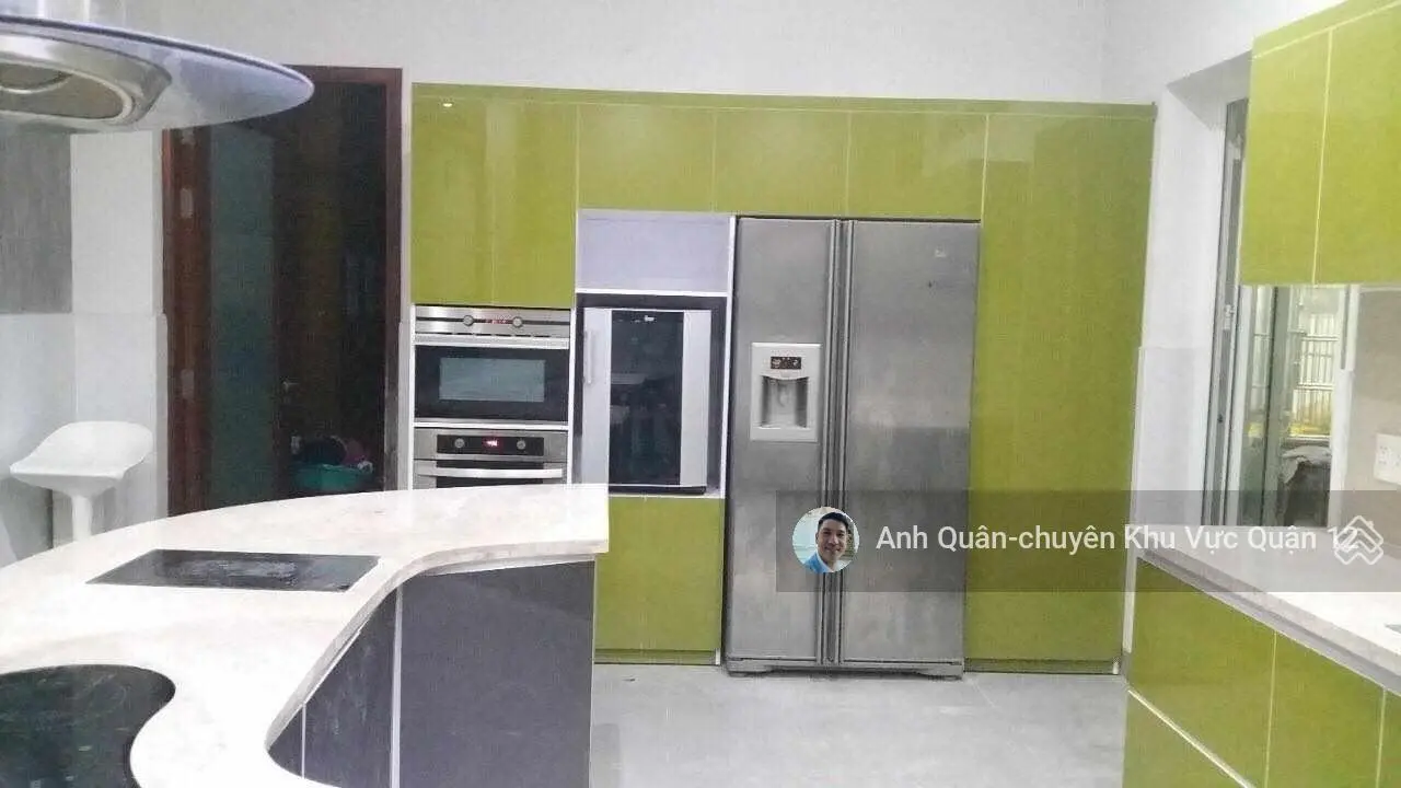 Biệt thự mặt tiền trung tâm Hóc Môn. 3 tầng. DT 10mx37m. 370m2. Đường nhựa 10m vỉa hè.Chỉ 17 tỷ