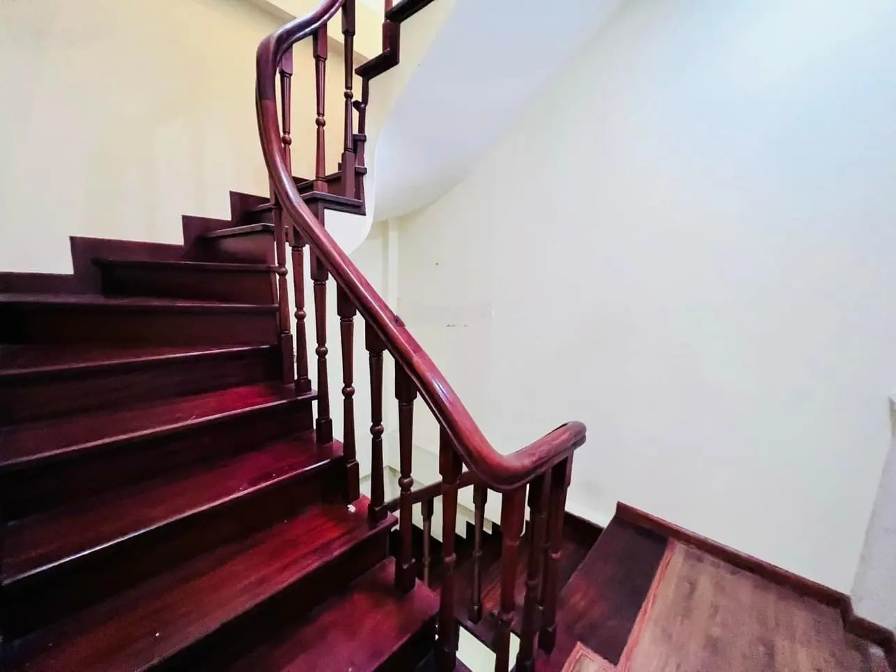 Bán nhà phố KIM MÃ - BA ĐÌNH - HÀ NỘI / DT: 36m2 x 6 Tầng / MT: 3,6m - Giá : 11,6 Tỷ .