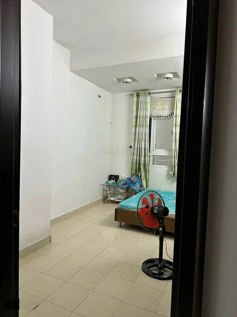 Bán gấp CC Sơn Kỳ 2, DT 50m2 sổ lâu dài 2tỷ150 , ngay Aeon Tân Phú