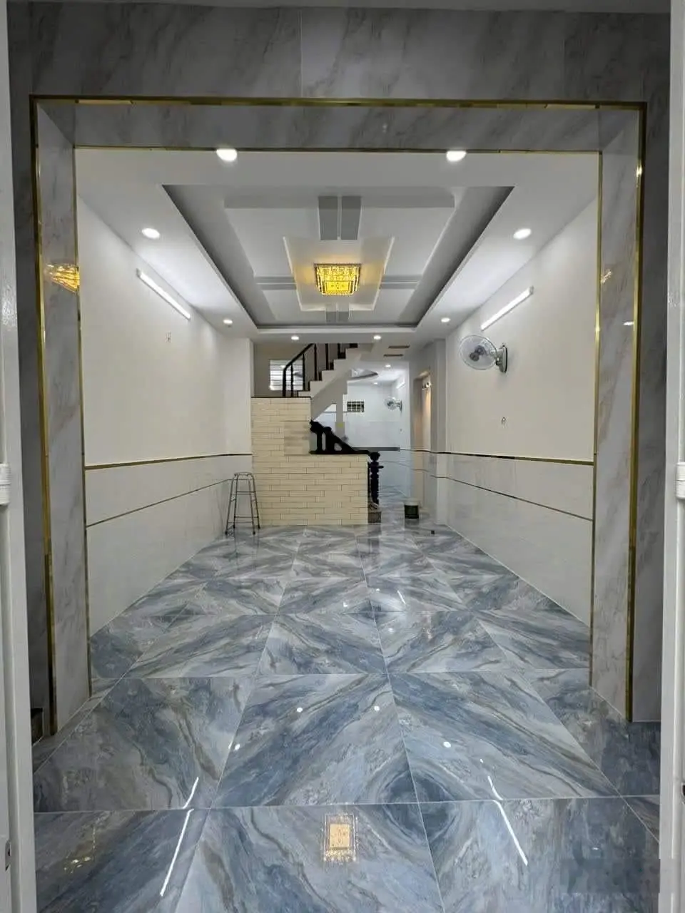 Gia đình về quê bán gấp căn nhà ngay cây xăng Lai Uyên mặt tiền chợ Thuận Giao tiện kinh doanh