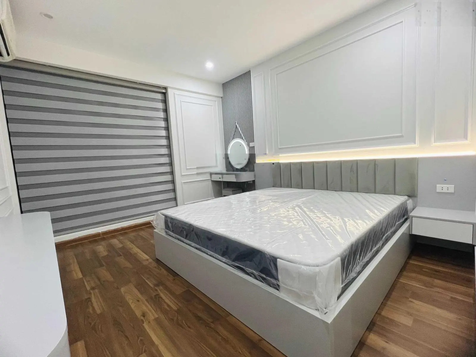 Duy nhất căn hộ 120m2,3pn2vs, tầng trung cần bán tại chung cư Golden Field giá rẻ. LH: 0969 362 ***