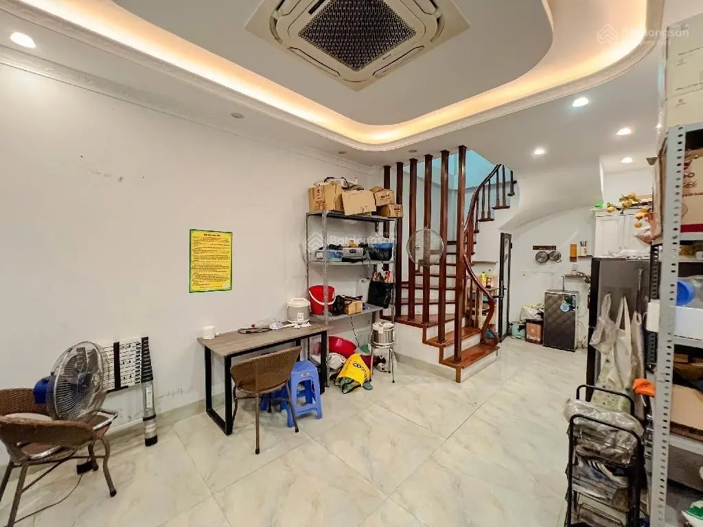 Bán nhà Trịnh Văn Bô - Nam Từ Liêm, diện tích 30m2 nhà 5 tầng, full nội thất, giá 5,4 tỷ