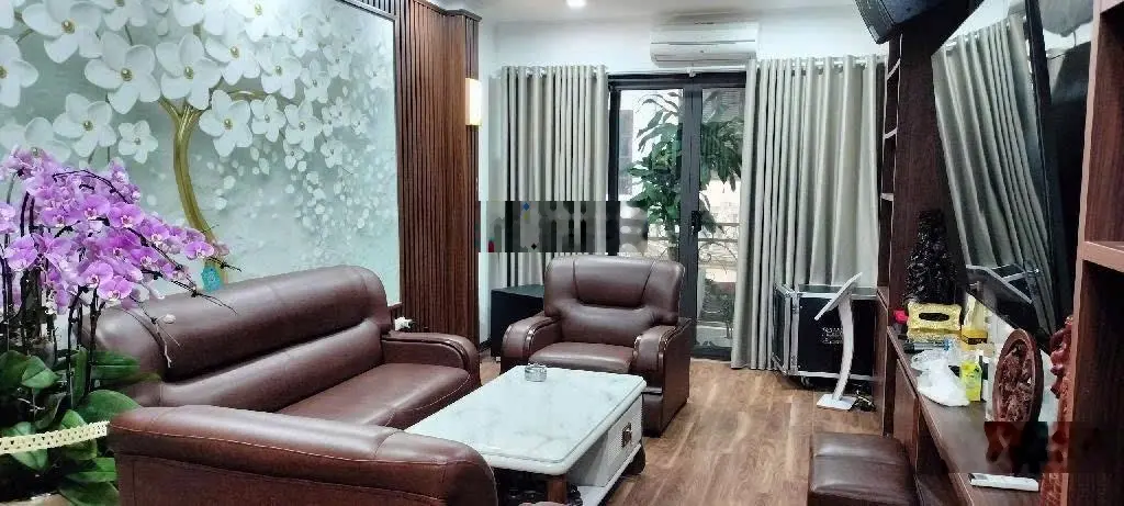 Chủ nhà gửi bán căn hộ 5 tầng ,nhà đẹp full nội thất xịn sò tiền tỷ.thằng máy em ru