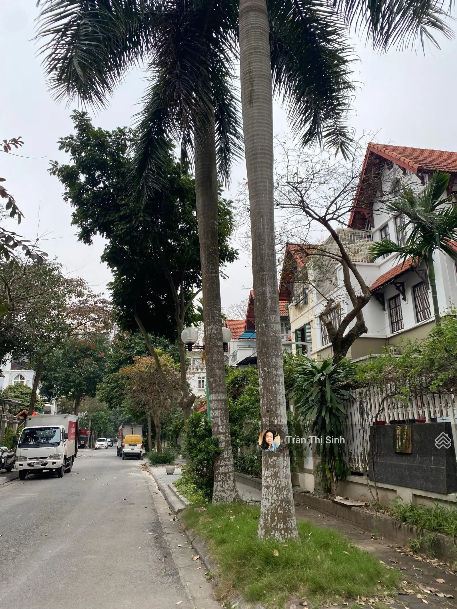 Cần bán biệt thự đô thị Việt Hưng, diện tích 185m2; mt 12m ngay gần trường Marie Curie chỉ 30,5 tỷ