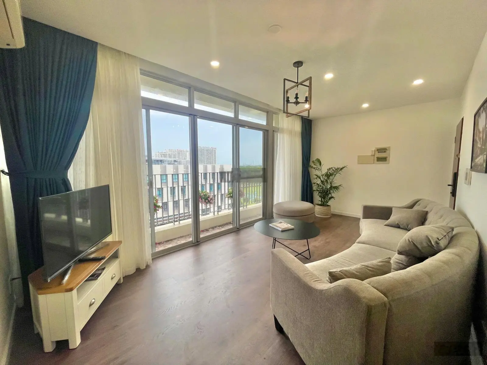 Bán gấp căn hộ Star Hill, Phú Mỹ Hưng giá tốt nhà đẹp