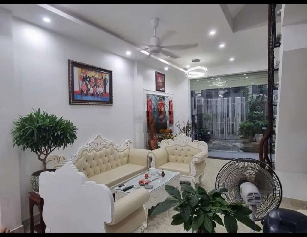 Chính chủ cần bán nhà ngõ phương mai ô tô đỗ cửa diện tích 45m, 4tầng.