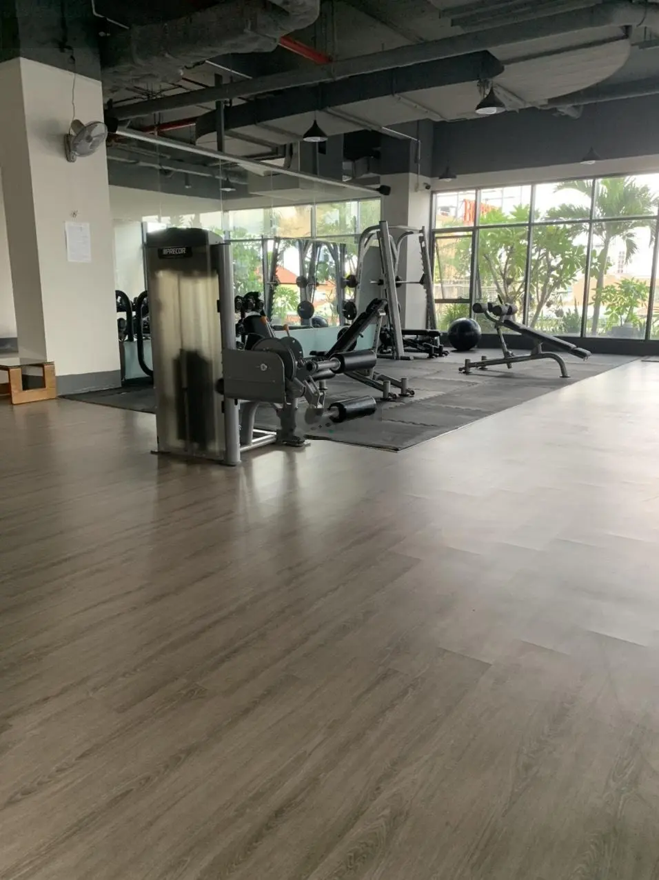 Bán căn hộ Rivera Park SG, Quận 10, 62m2, 2pn, nhà đẹp, giá 3.9 tỷ. LH: 0908 730 *** Nguyên