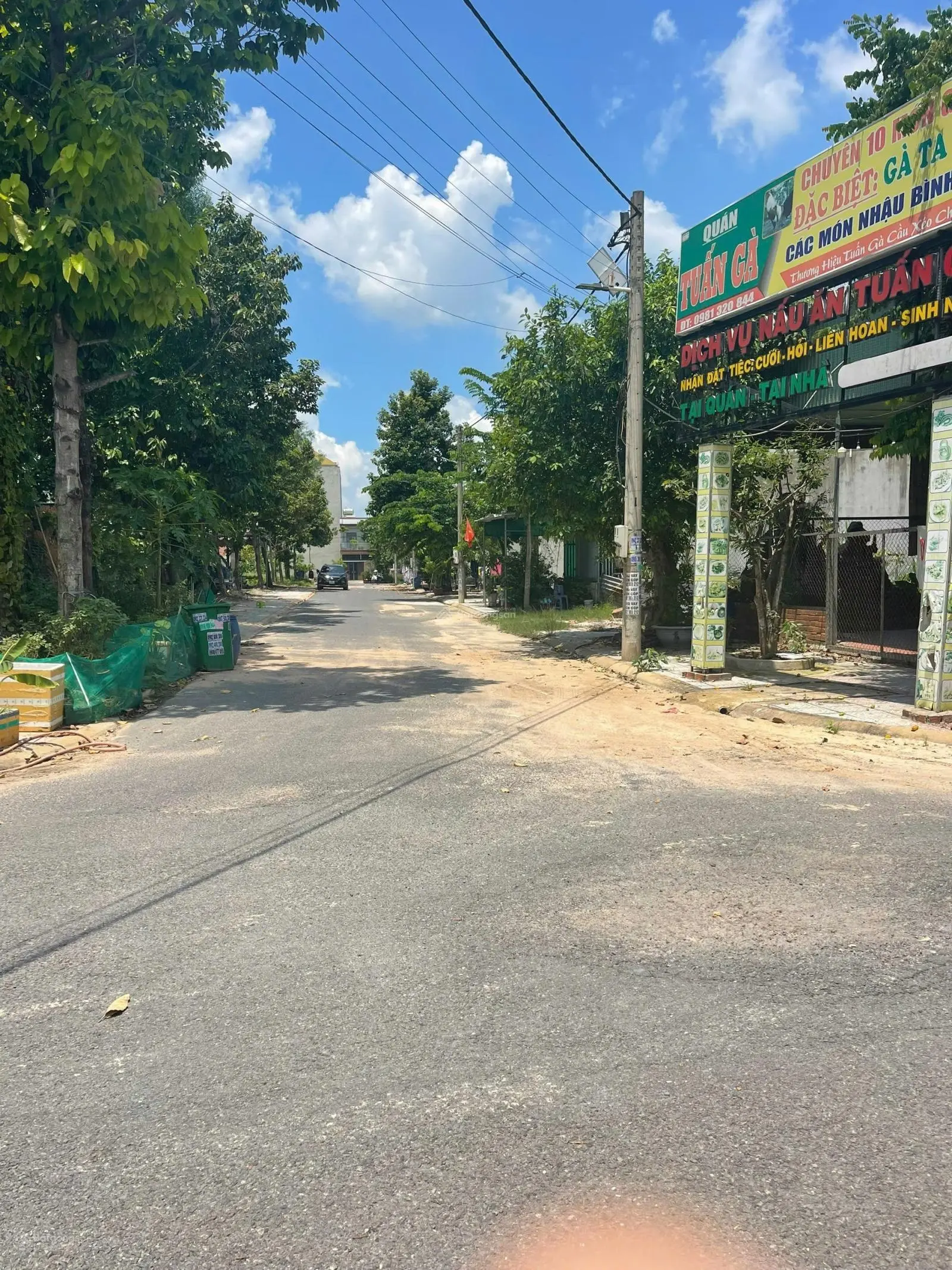 Gia đình không còn nhu cầu kinh doanh nên cần bán gấp đất 2 mặt tiền, giá rẻ nhất thị trường