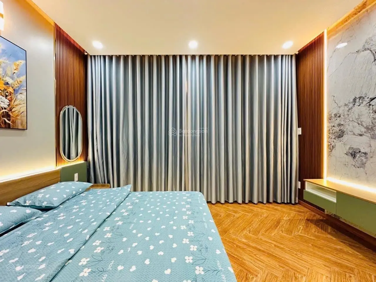 Cần tiền bán gấp nhà hẻm xe hơi Hoa Lan, Phường 7, Phú Nhuận. Giá chỉ 4,4 tỷ. 0906 806 *** Thuý Ngân