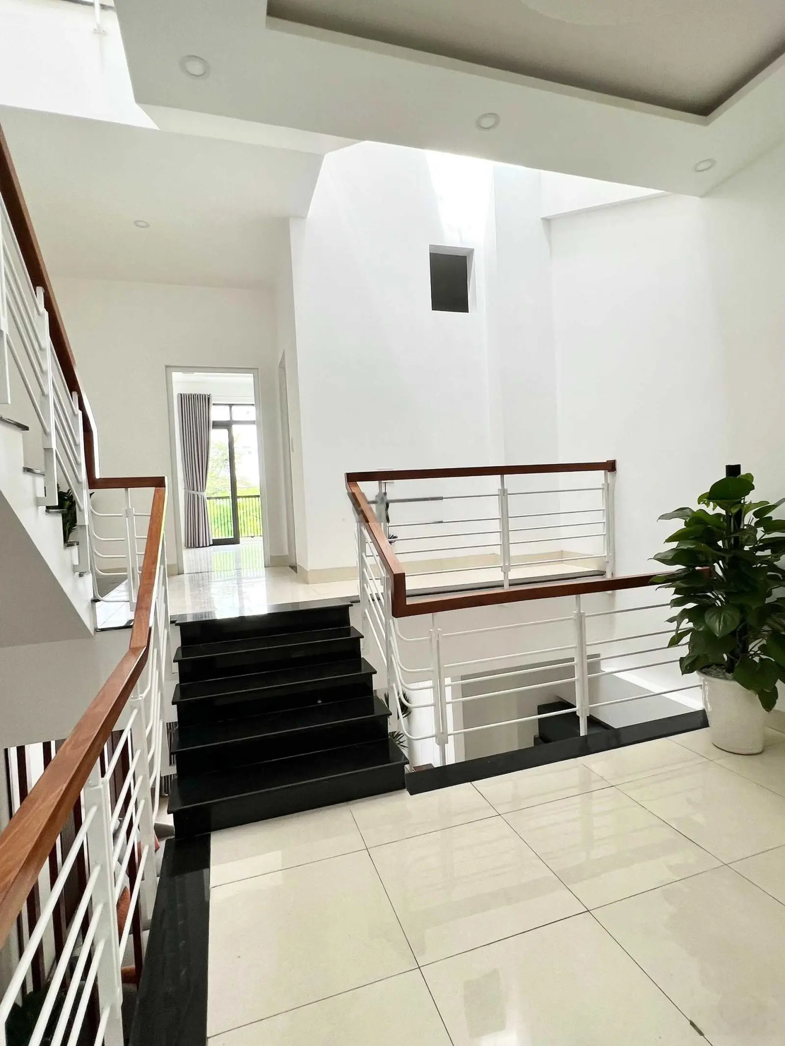 Bán nhà 3 tầng đường Bùi Thiện Ngộ - Hòa Xuân - Cẩm Lệ