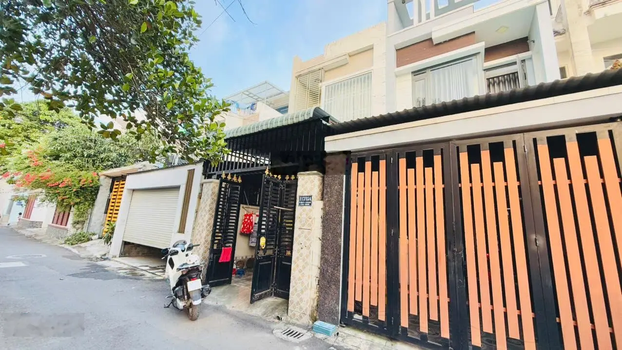 Chỉ cần trả trước 1,2 tỷ mua nhà 2 lầu ngay sau chợ dĩ an