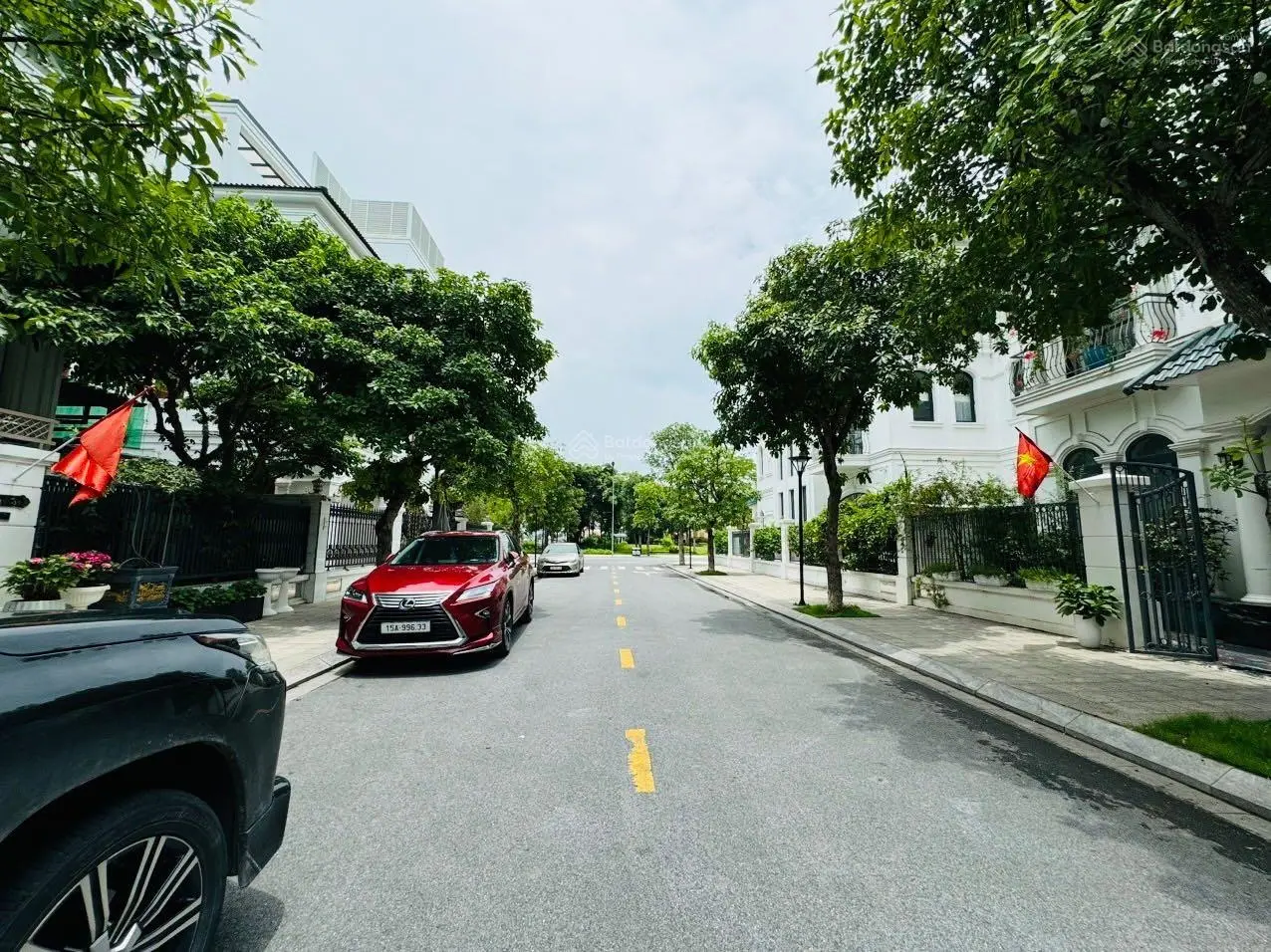 Chính chủ bán song lập Venice 144m2. Vị trí đẹp, Giá 16,7 tỷ. Mr. Sơn 0961 592 ***
