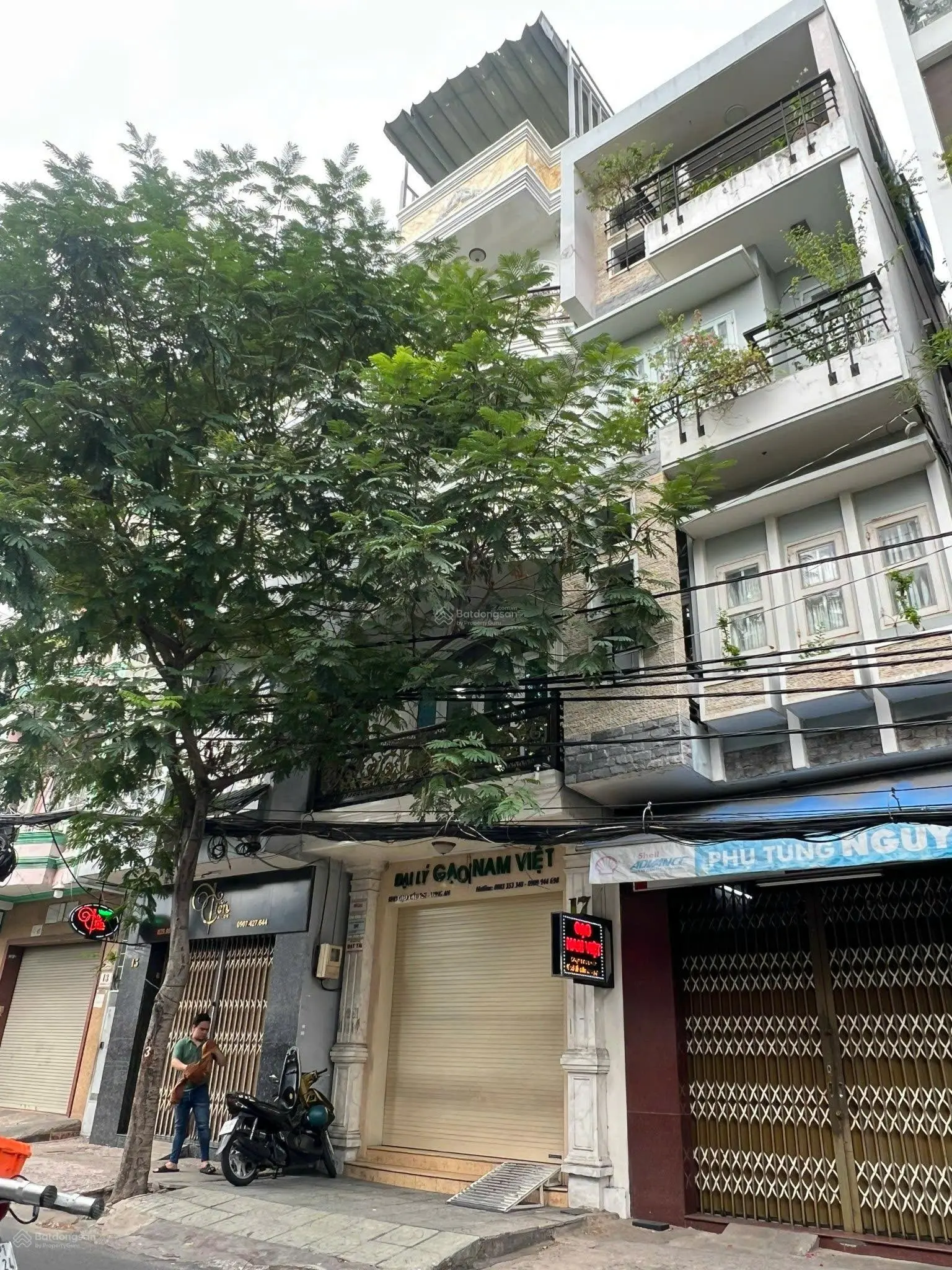 Bán nhà mặt tiền - 17 nguyễn hồng đào, phường 14, tân bình