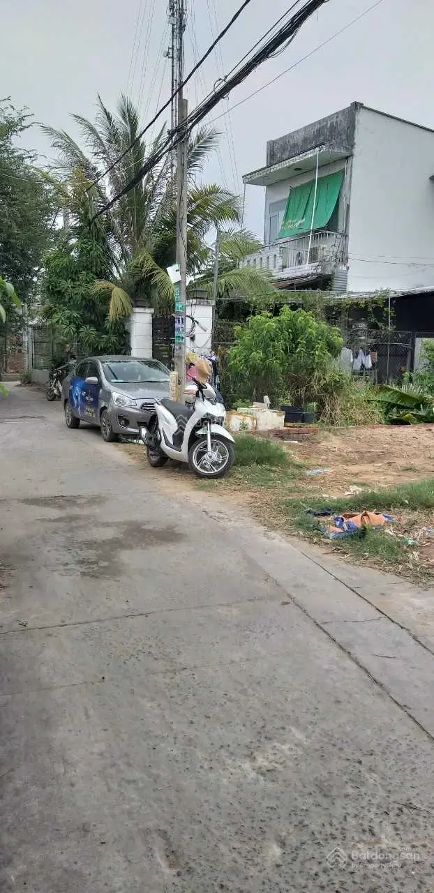 Bán rẻ 98m2 đất ở xã Bình Chánh H Bình Chánh giá 2.2 tỷ HXH cách Huỳnh Hữu Trí 80m. LH 0901 554 ***