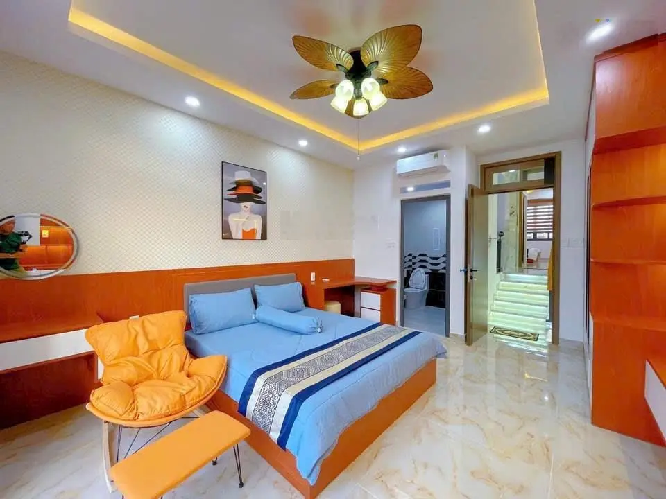 Hương Lộ 2 - 5 tầng thang máy - mới 100% - 4x20 5 tầng - hẻm 8m cách mặt tiền 20m - full nội thất