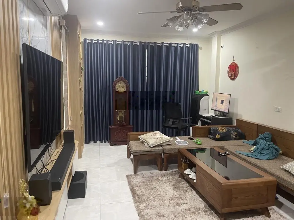 Bán nhà Lâm Du Bồ Đề, ngõ nông - thông, nhỉnh 9 tỷ, 47m 5 tầng mặt tiền 4m.Lh 0843125777.